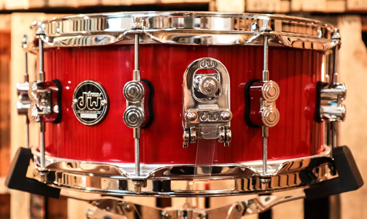 DW Performance Candy Apple Snare Drum - 5.5x14 - Old Style Lugs