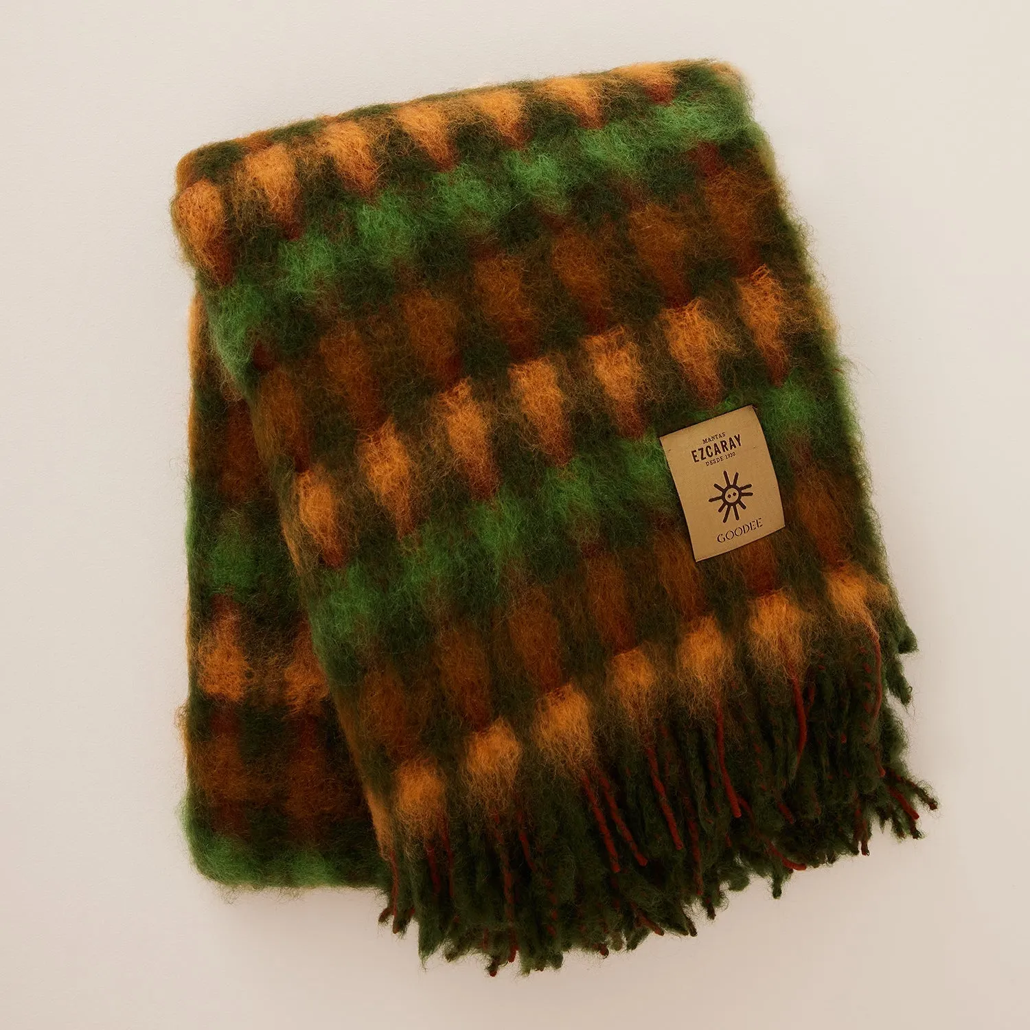 Mia Throw - Collaboration